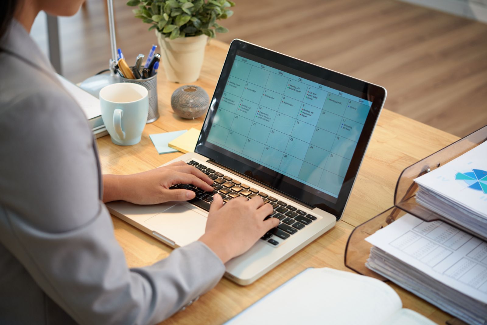 Calendrier éditorial et stratégie réseaux sociaux